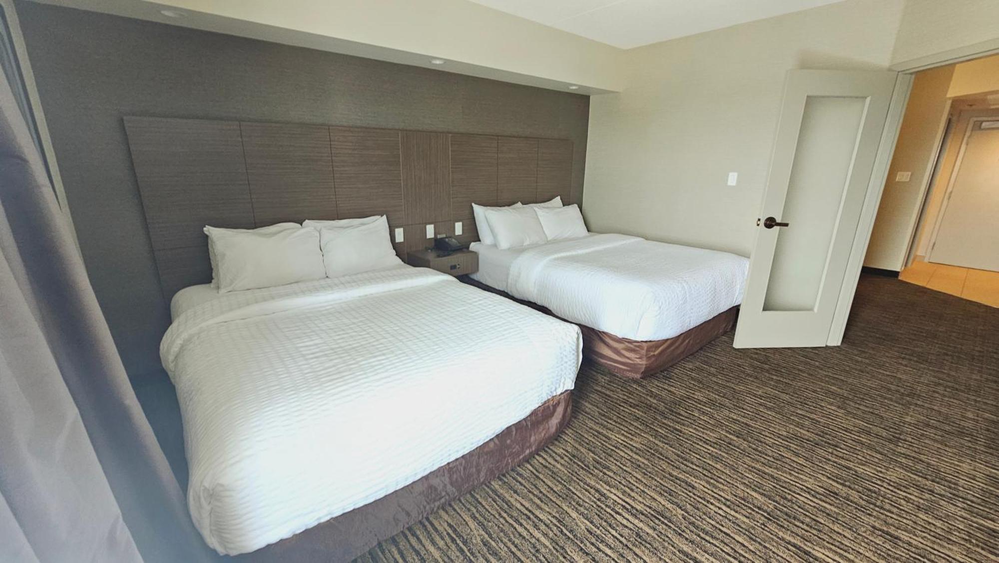 Clarion Hotel & Suites Brandon Eksteriør billede